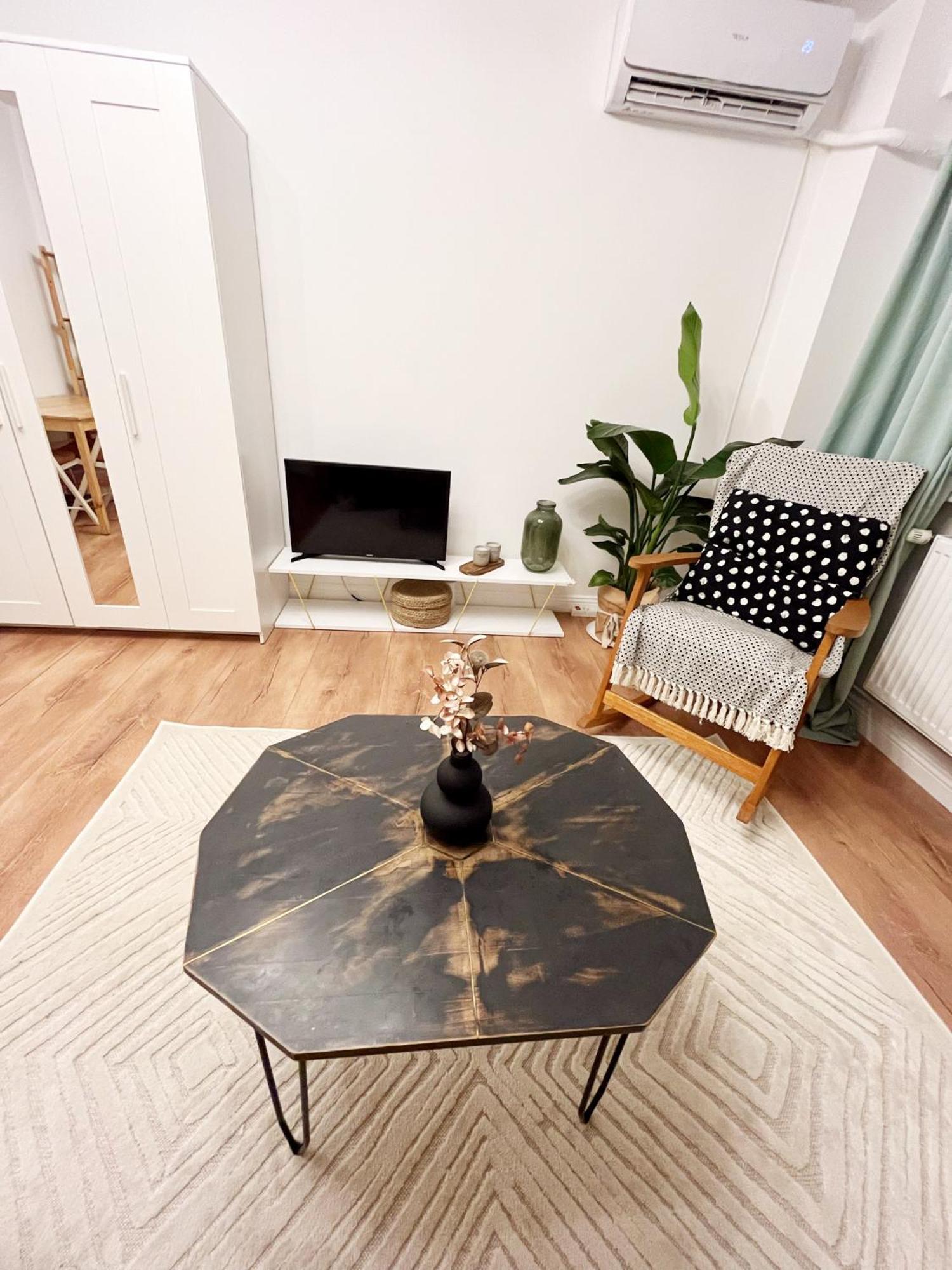 Lola'S Apartament Close To City Center Bukurešť Exteriér fotografie